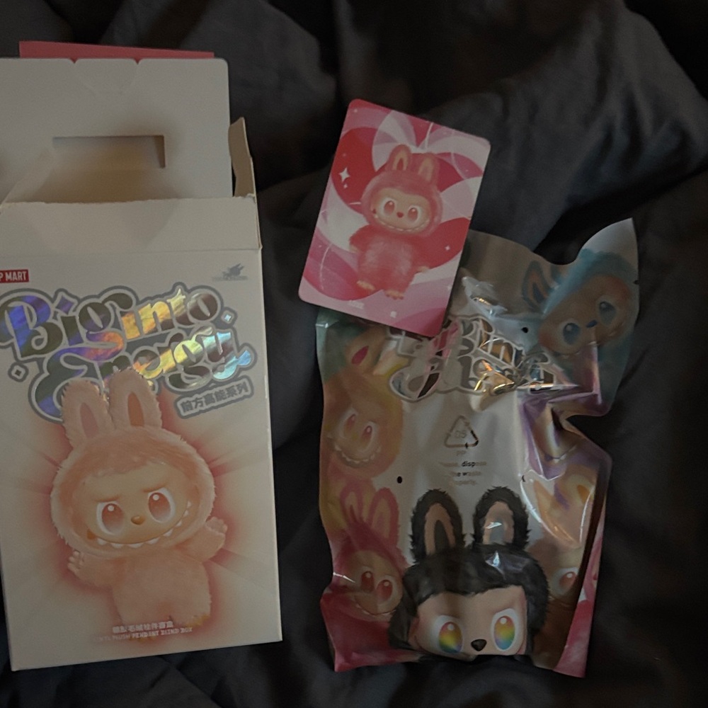 labubu  Figurine with Packaging